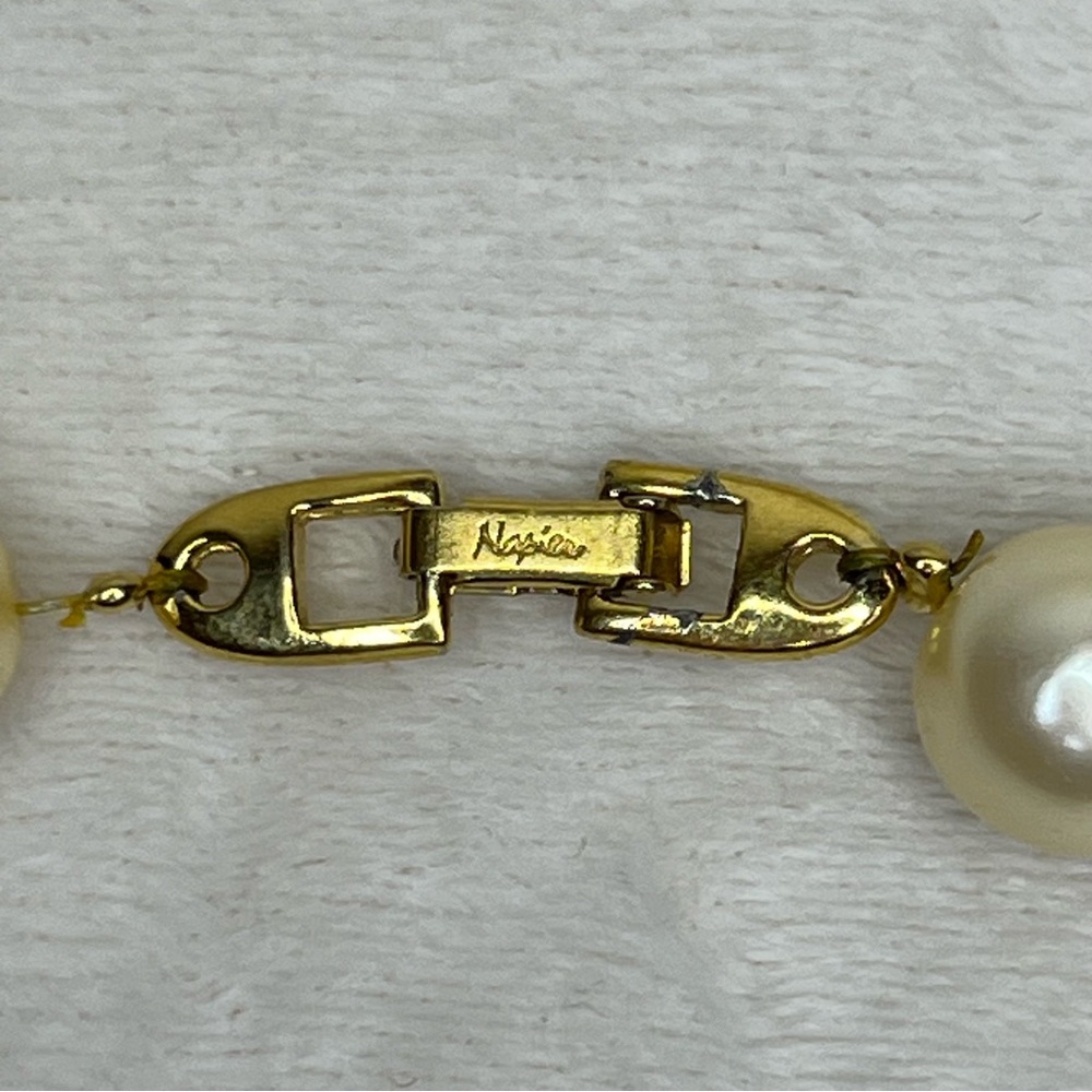 Napier Vintage Faux Pearl Necklace - Picture 4 of 4